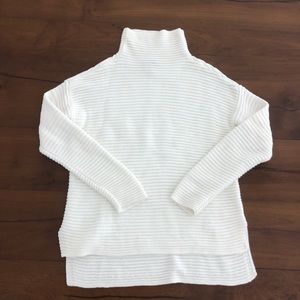 Vince Camuto sweater